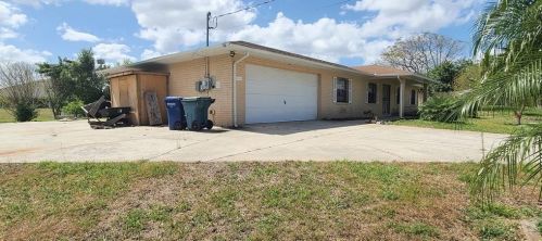 1611 Meadow Ln, Winter Haven, FL 33881-2770