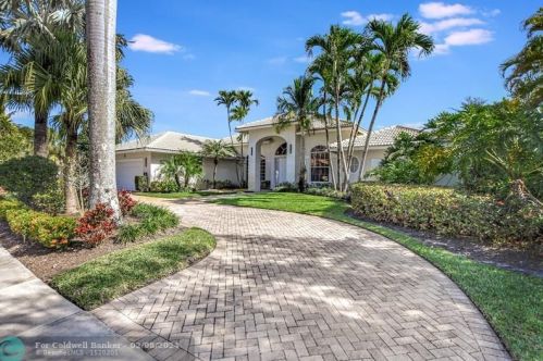 10595 Stonebridge Blvd, Boca Raton FL  33498-2002 exterior