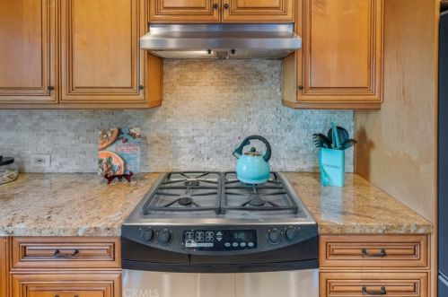 2105 Velez Dr, Rancho Palos Verdes CA  90275-1427 exterior