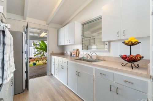 99-564 Ulune St, Aiea, HI 96701