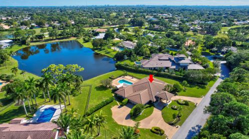 5215 Estates Dr, Delray Beach FL  33445-4385 exterior