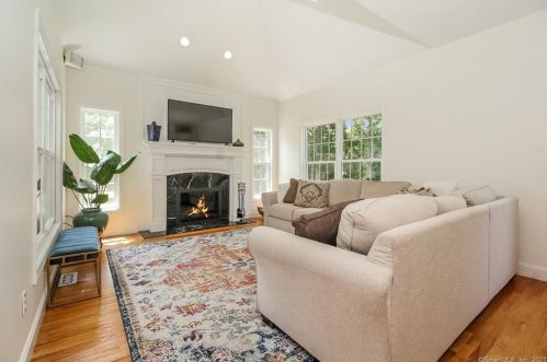 35 Roast Meat Hill Rd, Deep River CT  06419-1425 exterior