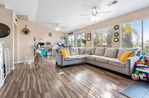 820 Moray Ct, Grayson CA  exterior