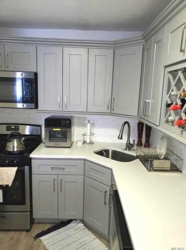 151-38 79th St, Jamaica, NY 11414-1101