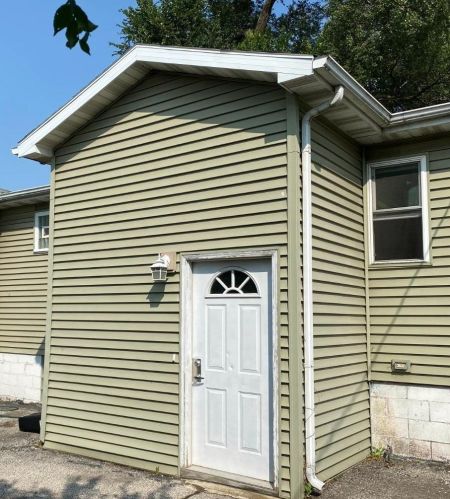 4413 State Line Ave, Hammond IN  46327-1346 exterior