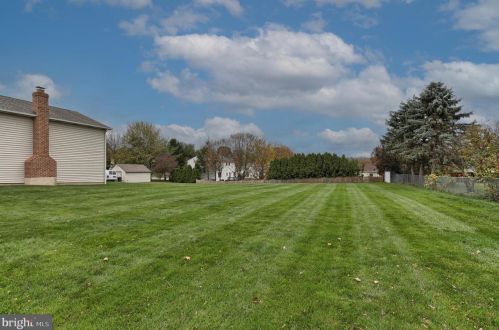 397 Kunkel Ave, Hummelstown PA  17036-9337 exterior