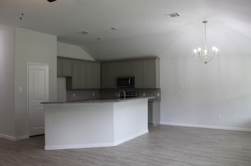 161 Coral Gables, Chita TX  75862-6998 exterior