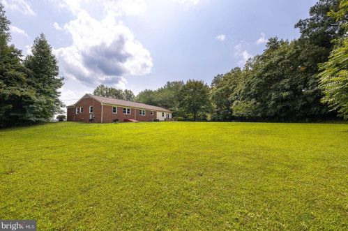 10103 Dahlgren Rd, Owens VA  22485-3704 exterior