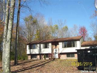 18 Beach Rd, Cleveland, NY 13042-3124