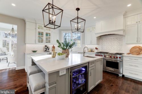 18506 Pelicans Nest Way, Leesburg VA  20176-3963 exterior