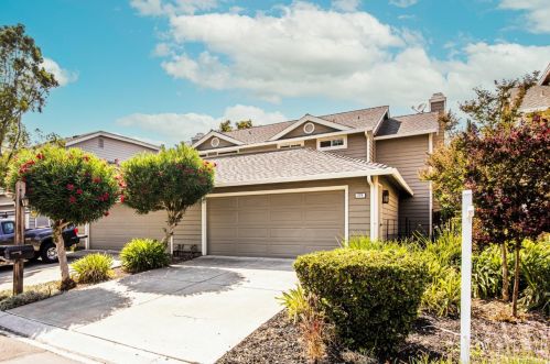 279 Klamath Rd, Milpitas, CA 95035-3547
