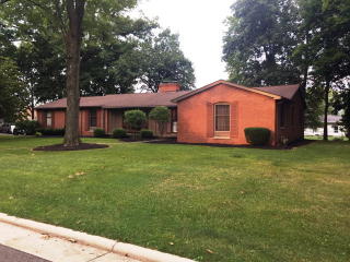 1540 Lakewood Dr, Bucyrus, OH 44820-3525