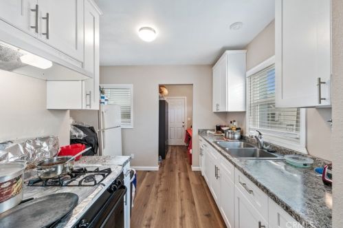 5729 California Ave, Long Beach CA  90805-4738 exterior