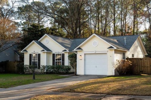 1957 Walkers Ferry Pl, Johns Island SC  29455-8155 exterior