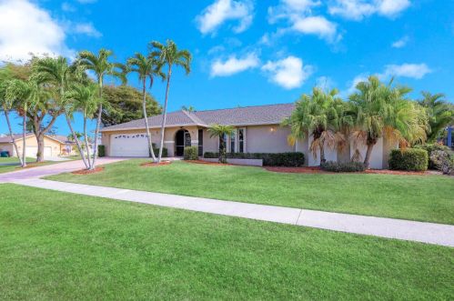 217 Bermuda Rd, Marco Island, FL 34145-3911