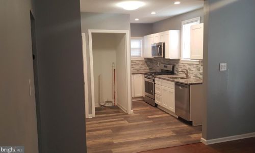 118 Clinton Ave, Camden, NJ 08107-1303