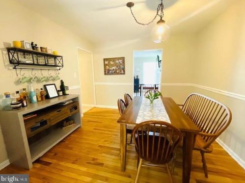 568 Pioneer Cir, Harleysville PA  19438-1728 exterior