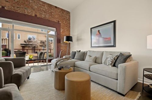 536 Manzana Pl, San Jose CA  95112-7812 exterior