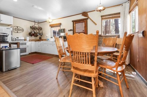 340 Sherwood Blvd, Big Bear City CA  92314 exterior