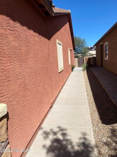 5069 Kittentails Dr, Tucson, AZ 85756-5136
