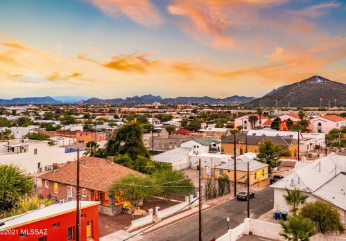 136 Simpson St, Tucson, AZ 85701-2244