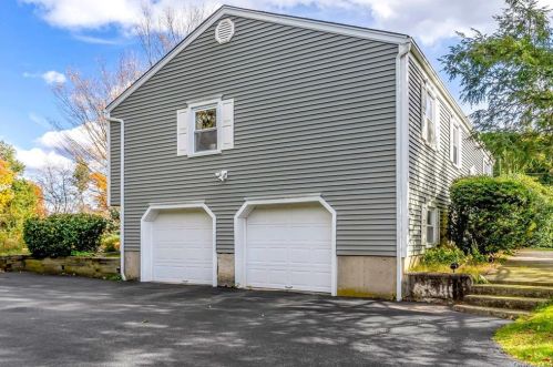 440 London Rd, Yorktown Hgts, NY 10598-2510