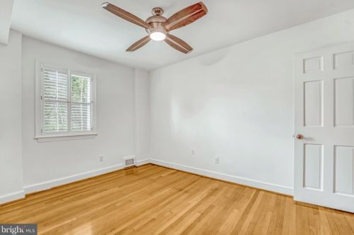 3073 Cleveland Ave, Washington DC 20008-3450 exterior