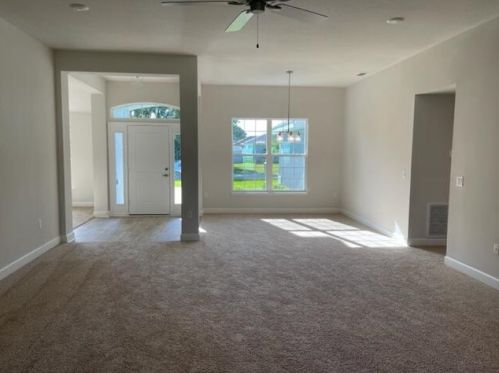 6448 Fontana St, Fort Pierce, FL 34986-3764
