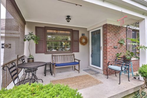 738 Barney Ave, Cincinnati, OH 45215-2702
