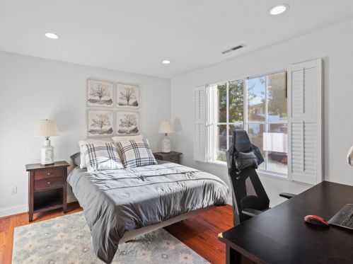 2075 Merlot Dr, Morgan Hill CA  95037-3883 exterior