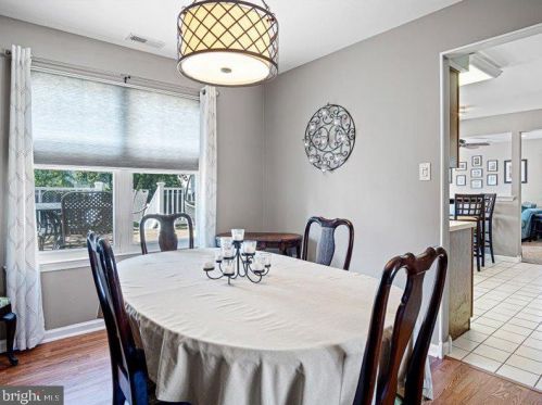 6 Hampshire Ct, Erial NJ exterior