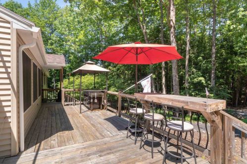 63 Durrell Mountain Rd, Belmont NH  03220-3305 exterior