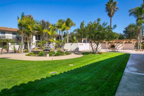 4323 Loma Riviera Ct, San Diego CA 92110-5504 exterior