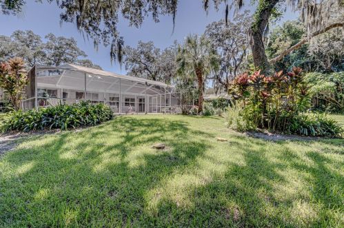 963 Ridgewood Ter, Tarpon Springs FL  34689-2622 exterior