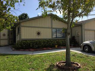 9600 Elm Ln, Hollywood, FL 33025-2376