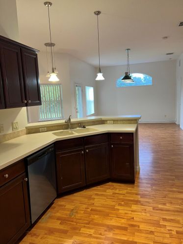 667 Post Ter, Fort Pierce FL  34953-1952 exterior