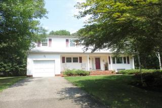 22 Woodbrook Cir, Holtsville, NY 11742-2422