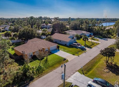 5 Burnell Pl, Palm Coast, FL 32137-9433