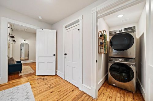 1021 Sealy St, Galveston TX 77550-3813 exterior