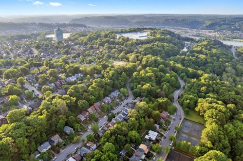 6620 Jackson St, Pittsburgh PA  15206-1764 exterior