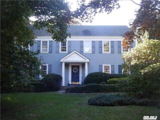 12 Southgate, Shoreham, NY 11786-1625