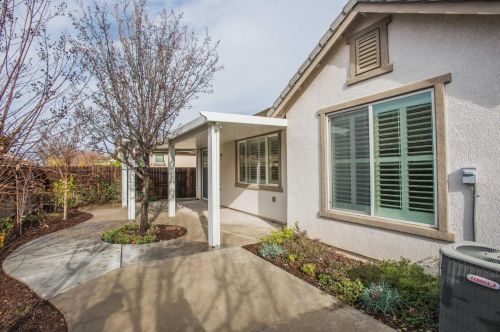 9950 Kennet Way, Elk Grove CA  95757-5118 exterior