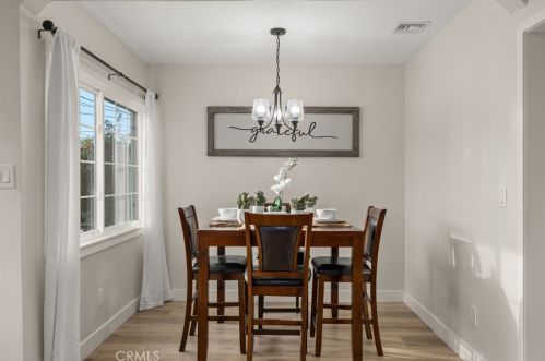 2485 Grandeur Ave, Altadena CA  91001-5548 exterior