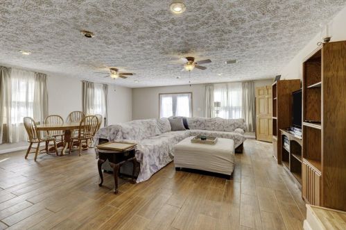 10132 Hwy 2301, Youngstown FL  32466-2448 exterior