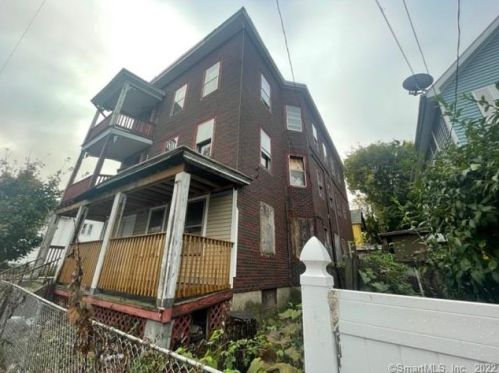 70 Ward St, Waterbury CT  06704-3632 exterior