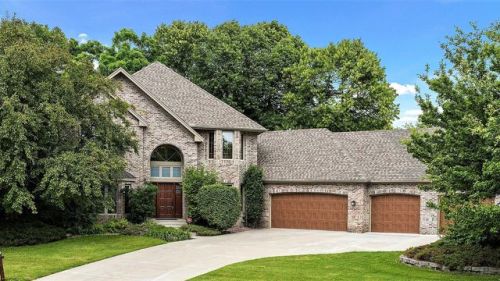 6100 Cheshire Ln, Minneapolis, MN 55446-4002