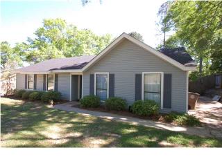 7017 Woodlea Dr, Mobile, AL 36695-3029