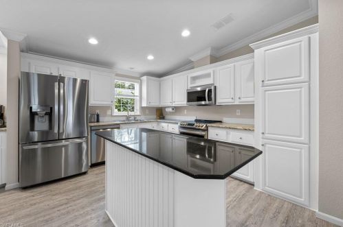 1052 Diamond Lake Cir, Naples FL 34114-9211 exterior