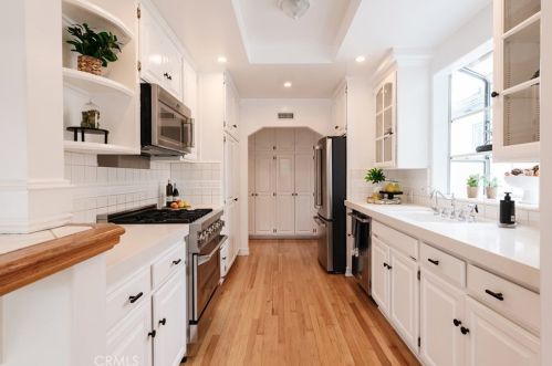 593 26th St, Manhattan Beach CA  90266-2208 exterior
