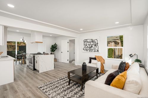 1926 Ensenada St, Lemon Grove CA  91945-3738 exterior